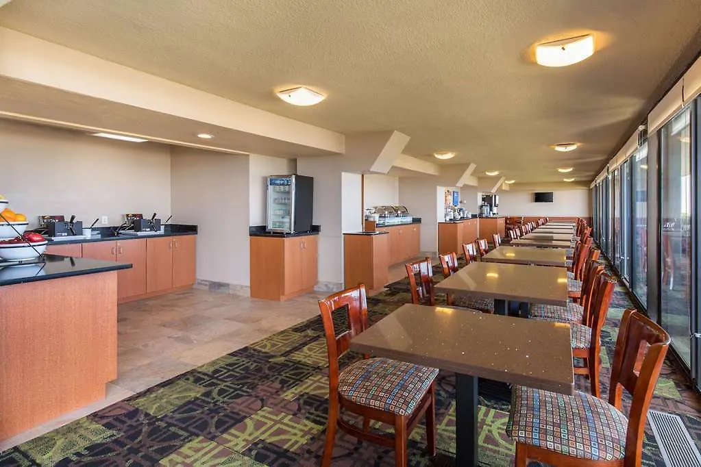 Coastal Hotel & Suites Virginia Beach - Oceanfront 3*,
