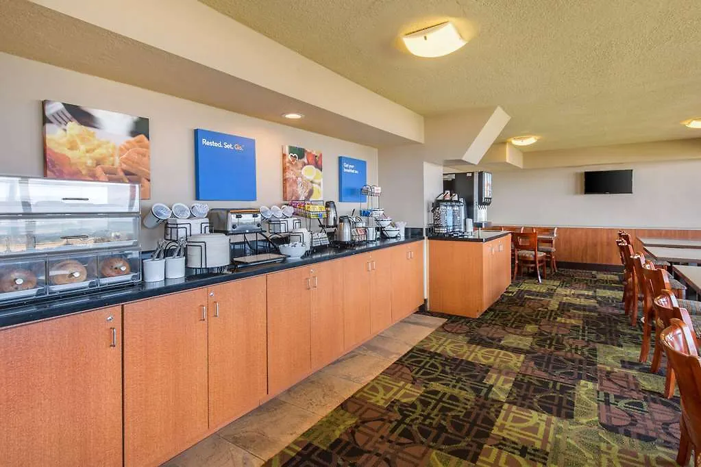 Coastal Hotel & Suites Virginia Beach - Oceanfront