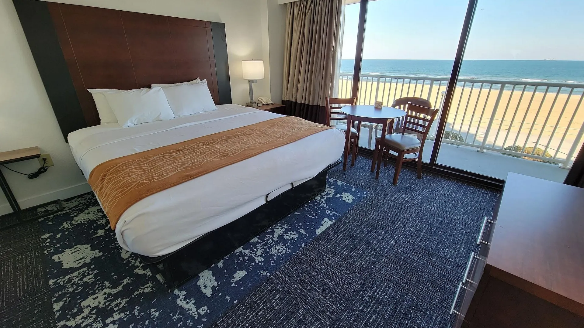 Coastal Hotel & Suites Virginia Beach - Oceanfront