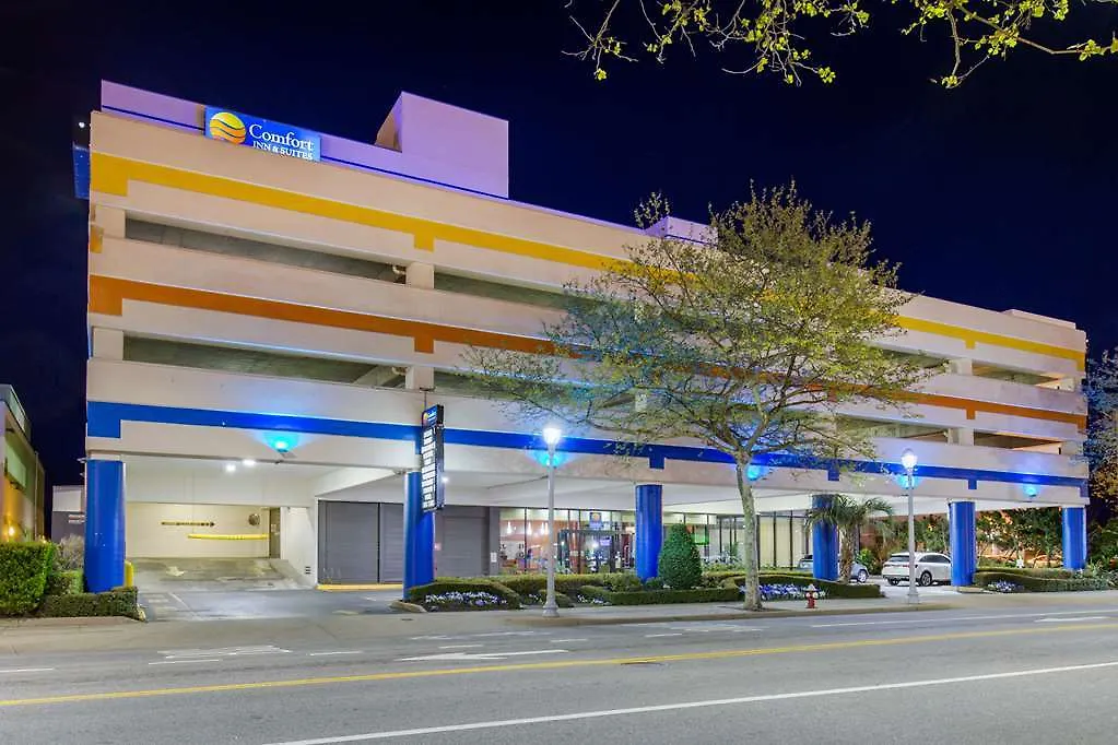 Coastal Hotel & Suites Virginia Beach - Oceanfront 3*,