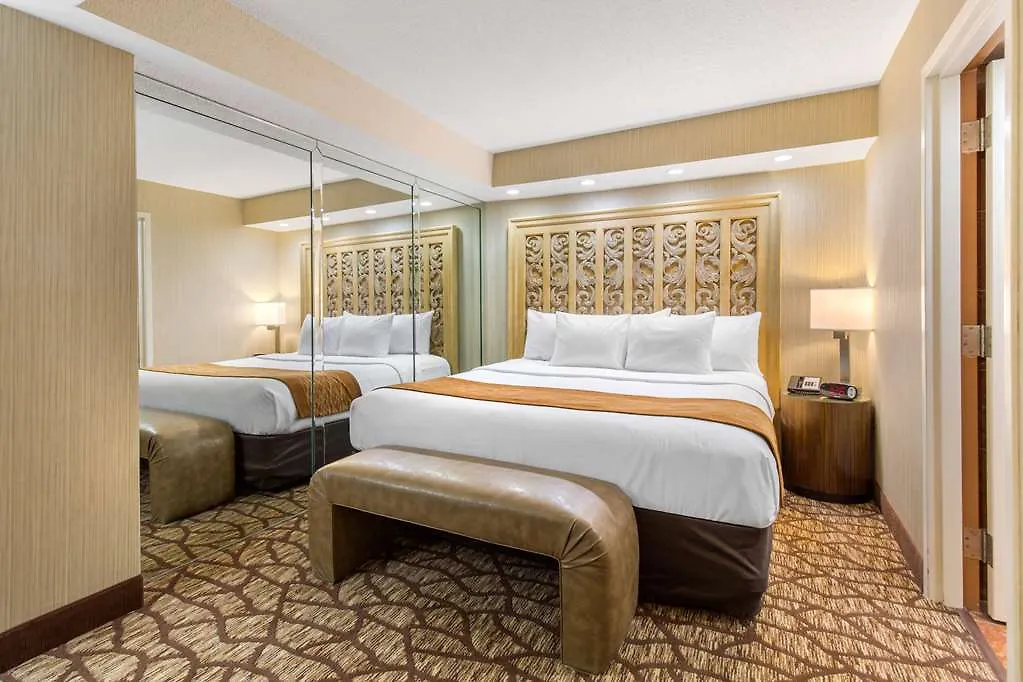 Coastal Hotel & Suites Virginia Beach - Oceanfront