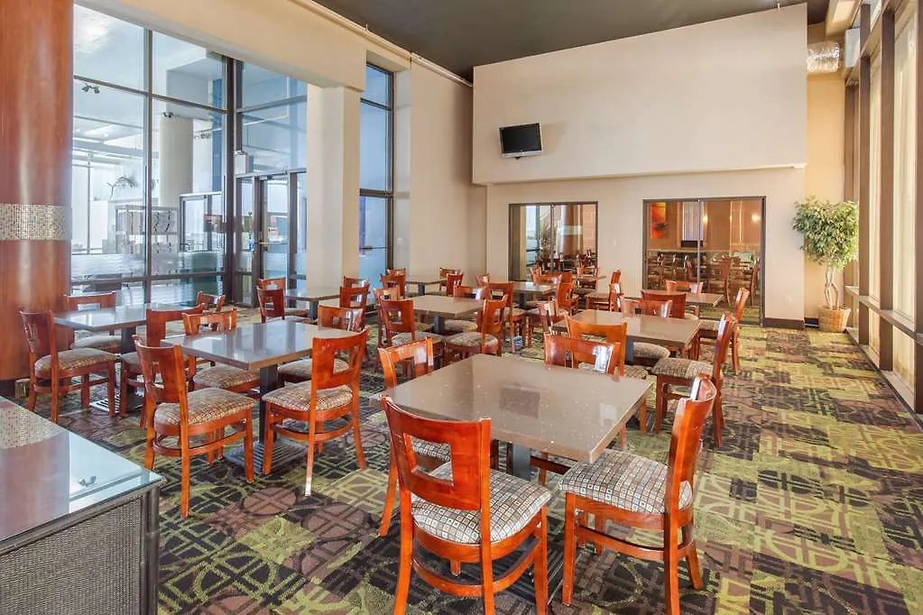 ***  Coastal Hotel & Suites Virginia Beach - Oceanfront USA